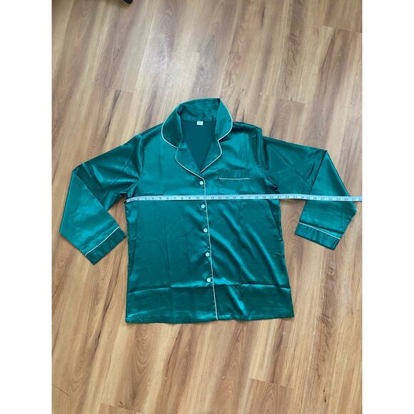 Ekouaer Women’s Size Small Pajama Set button down Christmas Green w/White Trim - Picture 7 of 7